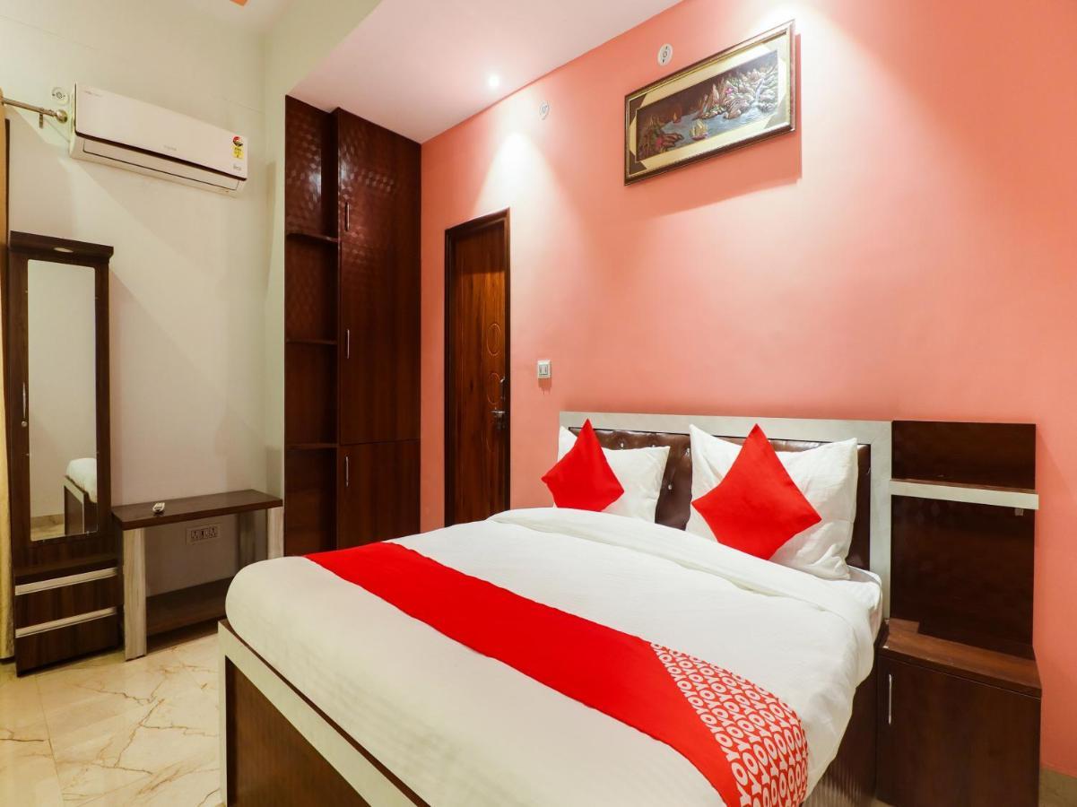 Oyo Lck1233 Rivaaj Palace Lucknow Extérieur photo